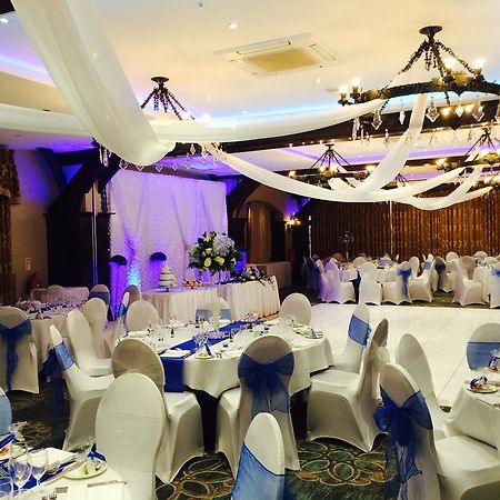 The Royal Chace Hotel Enfield Bagian luar foto