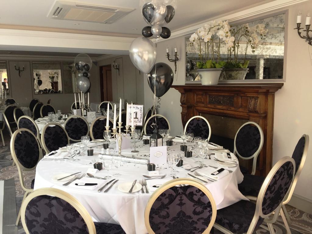 The Royal Chace Hotel Enfield Bagian luar foto