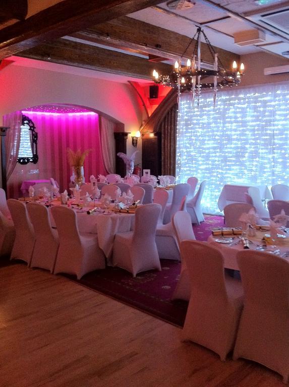 The Royal Chace Hotel Enfield Bagian luar foto